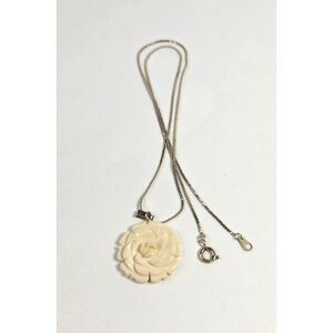 Carved Flower Celluloid Pendant Necklace